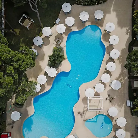 Prinsotel La Pineda 公寓式酒店