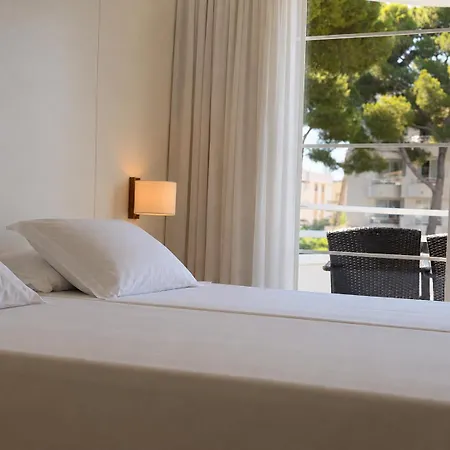 Aparthotel Prinsotel La Pineda 4*