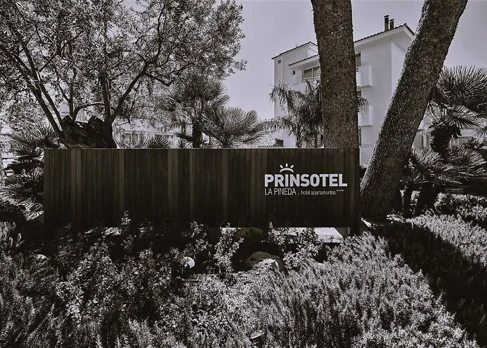 Aparthotel Prinsotel La Pineda 4*