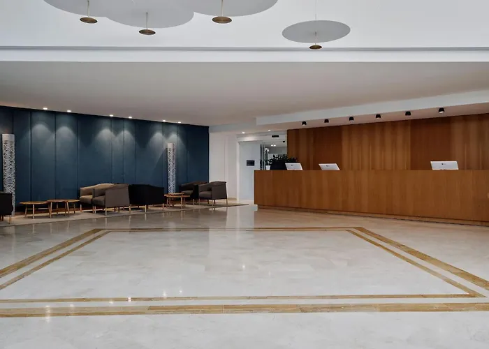 Prinsotel La Pineda Hotel apartamentowy 4*