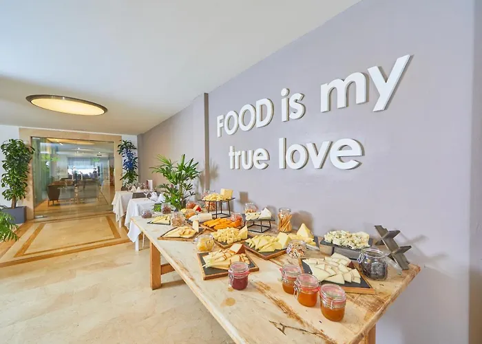 Aparthotel Prinsotel La Pineda 4*